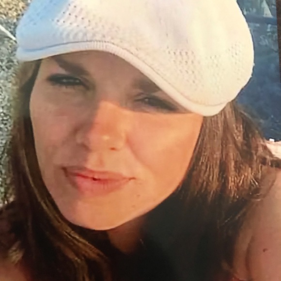 Meet your Posher, Denny - Picture 4 of 6